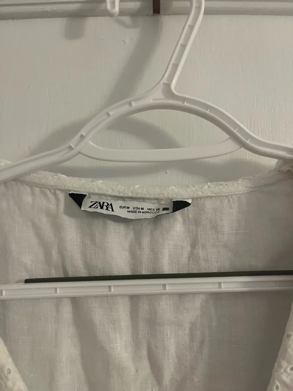 Zara White Eyelet Collar Button-Up Blouse - Picture 3 of 4